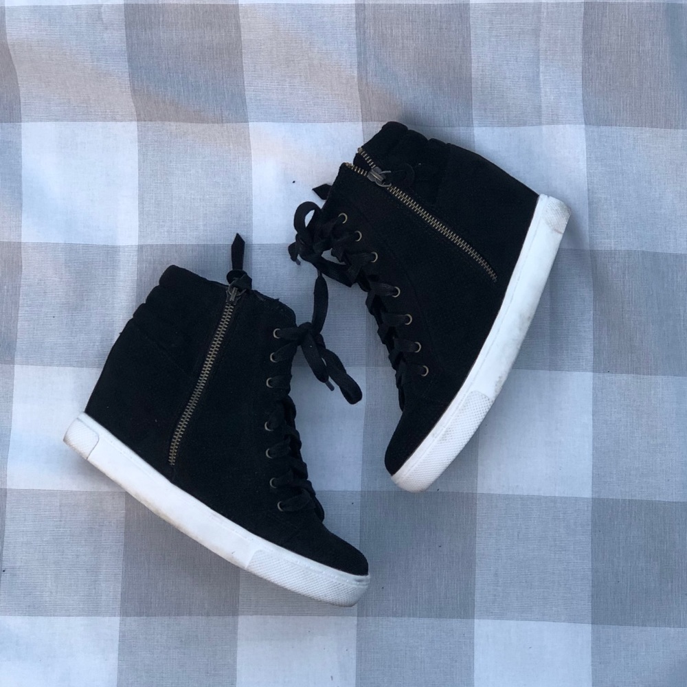 Steve Madden Black Wedge Sneakers!